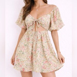 Meet Me in Santorini Floral Cutout‎ Tie Front Mini Dress Size L Cottage Romantic